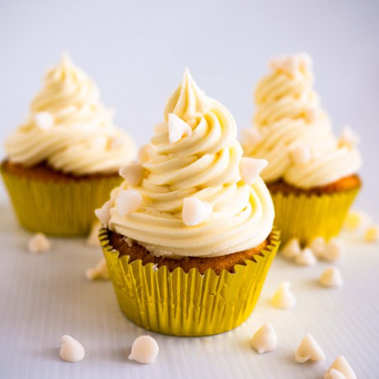 White Chocolate Cupcakes - Recipe photo by VeenaAzmanov