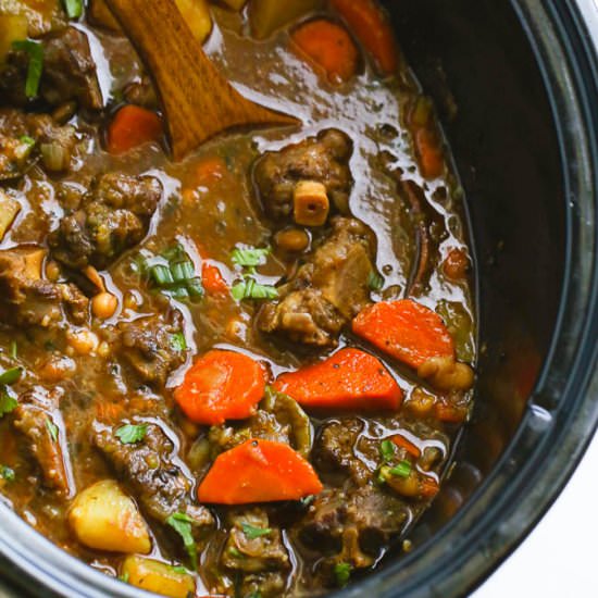Slow Cooker Oxtail Soup - Recipe photo by Immaculatebites