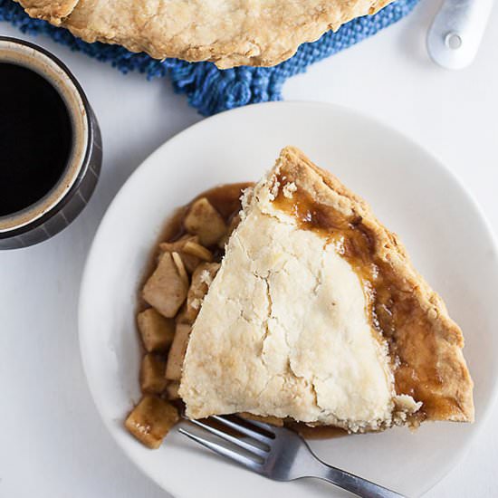 Rustic Old-Fashioned Apple Pie - Recipe photo by therusticfoodie