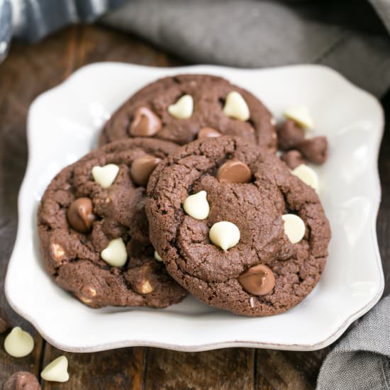 Triple Chocolate Fudge Cookies - Recipe photo by thatskinnychickcanbake