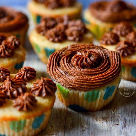 Eggless Vanilla Cupcakes - Recipe photo by ch_cooks