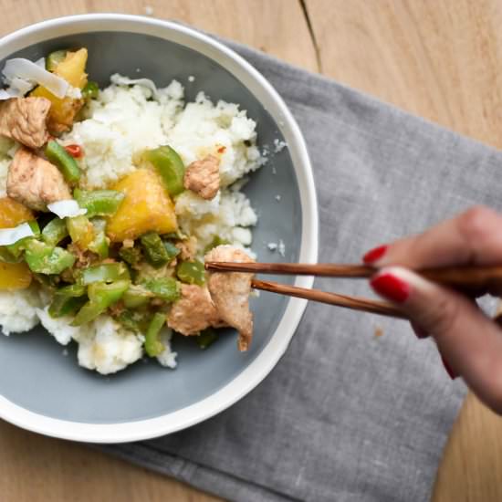 Cauliflower rice & coconut chicken - Recipe photo by Myfoodblog.nl