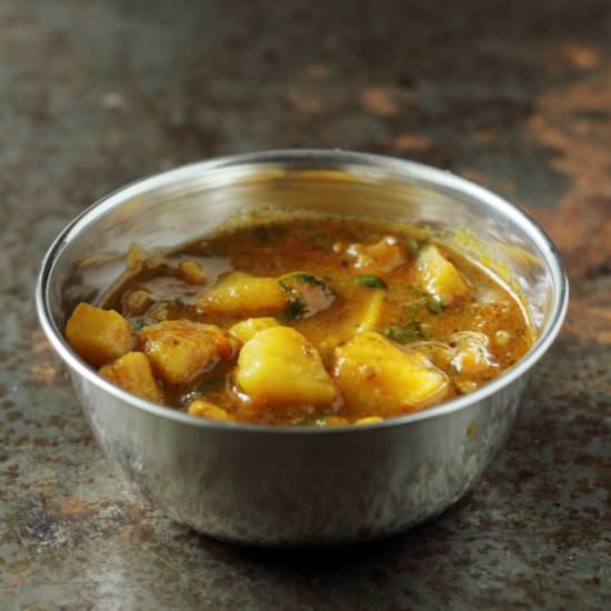 Potatoes Tomatoes Curry - Recipe photo by Shweta_mt