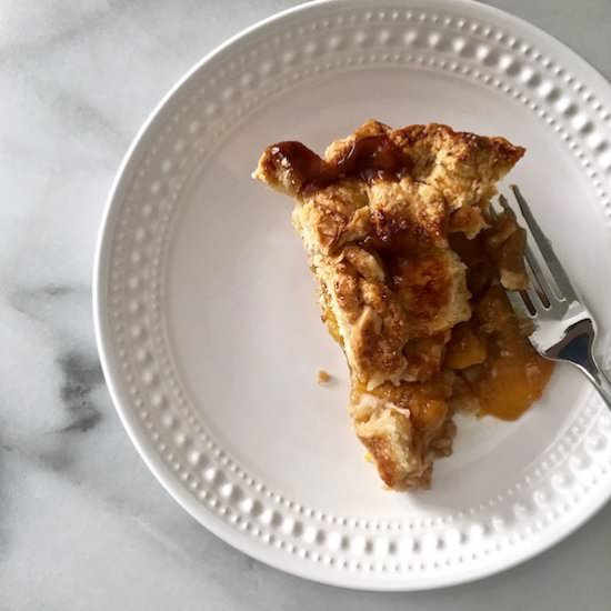 Bourbon Brown Sugar Peach Pie - Recipe photo by bakeandtell