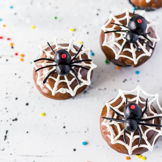 Black Widow Spider Cupcakes - Recipe photo by kendallrayburn