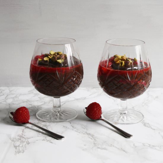 Spiced Chocolate Pot - Recipe photo by wishtodish