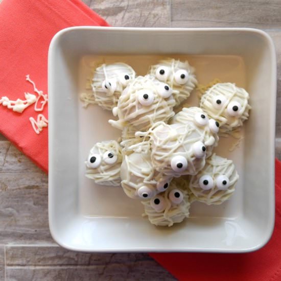 Pumpkin Spice Mummy Truffles - Recipe photo by thegardeningcook