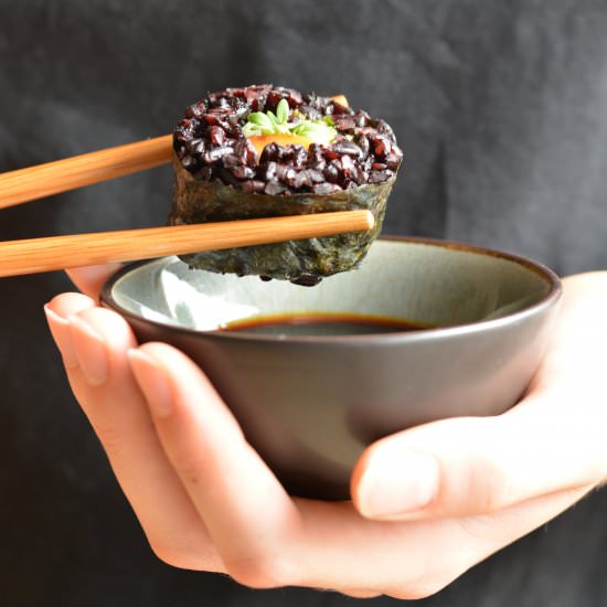 Sushi with marinated roasted carrot - Recipe photo by berriesandlime