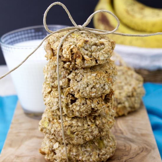 Banana, walnut and maple Cookies - Recipe photo by The FoodOlic