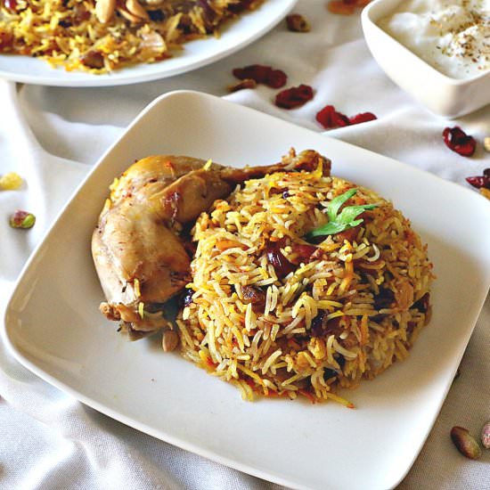Saffron Rice Pilaf with Chicken - Recipe photo by Nutrizonia