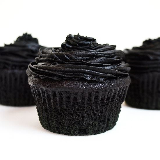 Black Velvet Cupcakes - Recipe photo by lightscamerabake