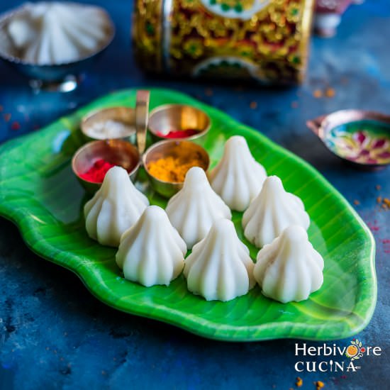 Ukadiche Modak | Steamed Dumplings - Recipe photo by Herbivore Cucina