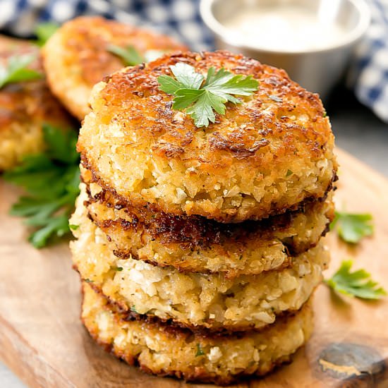 Cauliflower Crab Cakes - Recipe photo by kirbie