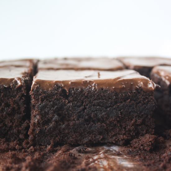 Frosted Chocolate Cake - Recipe photo by The Desserted Girl