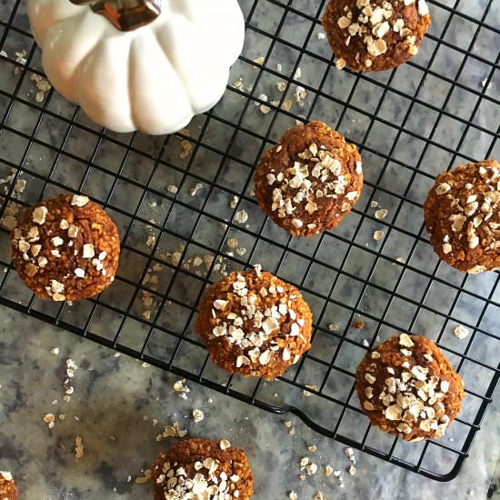 Pumpkin Puree Oatmeal Bites - Recipe photo by BiteSizedKitchen