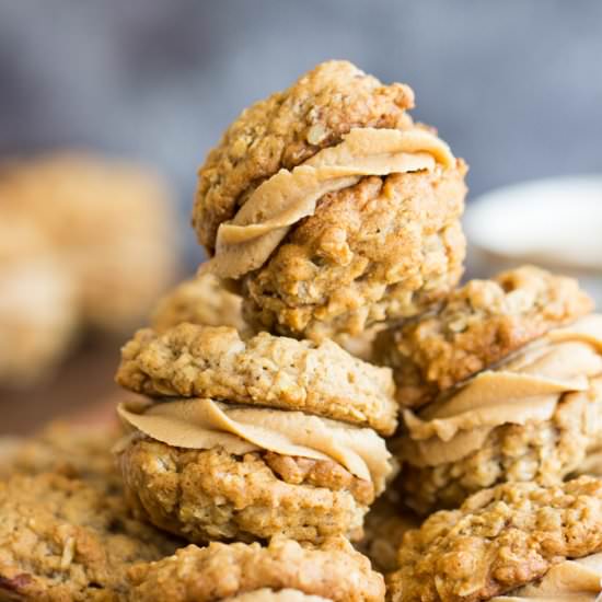 Oatmeal Sandwich Cookies - Recipe photo by thegoldlininggirl