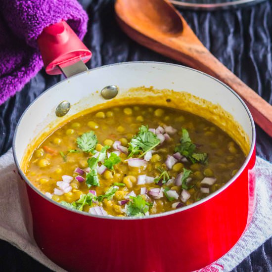 Ghugni Chaat/Curried Green Peas - Recipe photo by Palaharam