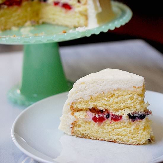 Fresh Berry Chantilly Cake - Recipe photo by evabakes