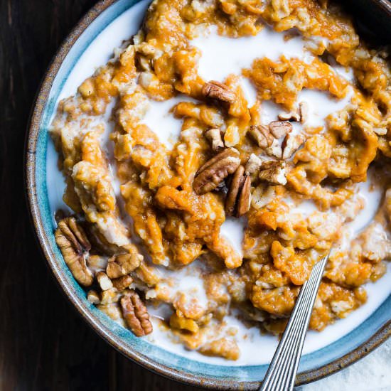 Pumpkin Protein Oatmeal - Recipe photo by foodfaithfitness