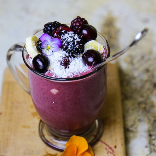 Easy Orange Berry Acai Bowl - Recipe photo by maren@eatingworks