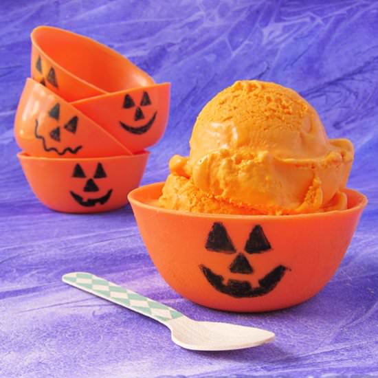 Chocolate Jack-O-Lantern Bowls - Recipe photo by Hungry Happenings