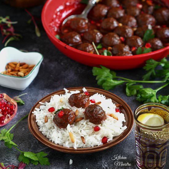 Meatballs in Pomegranate Sauce - Recipe photo by Kitchen Maestro