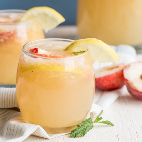 Peaches and Lemon Sparkling Punch - Recipe photo by ValentinasCorner