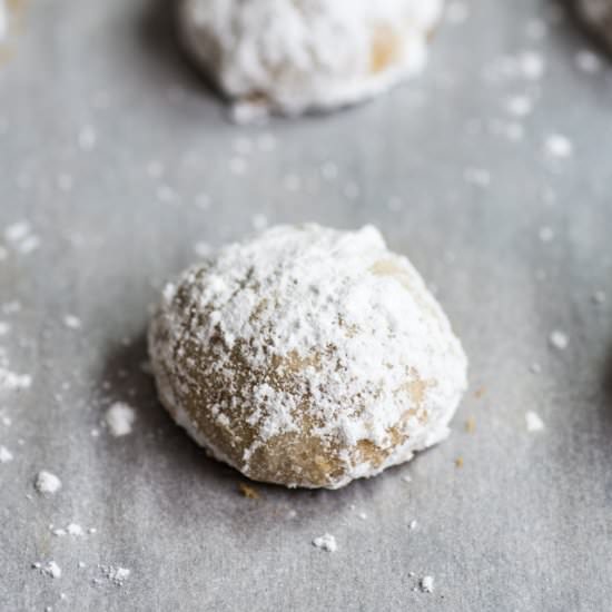 Mexican Wedding Cookies - Recipe photo by isabeleats