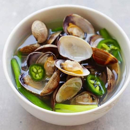 Korean Clam Soup - Recipe photo by rasamalaysia