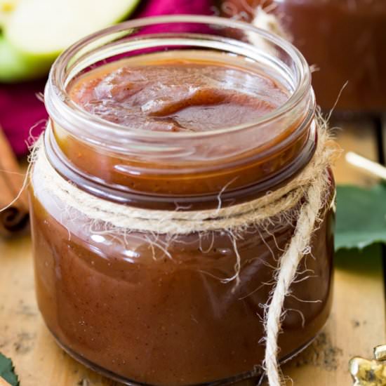 Easy Homemade Apple Butter - Recipe photo by SugarSpunRun