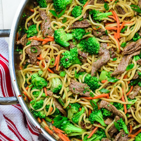 Beef and Broccoli Lo Mein - Recipe photo by JenniferinFLX