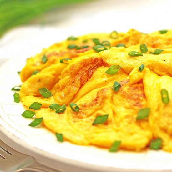 How to Make the Best Scrambled Eggs - Recipe photo by valyastasteofhome.com