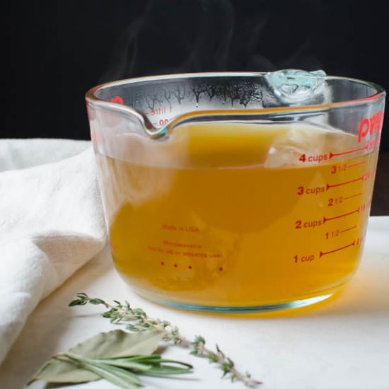 Scraps Vegetable Broth - Recipe photo by garlic and zest