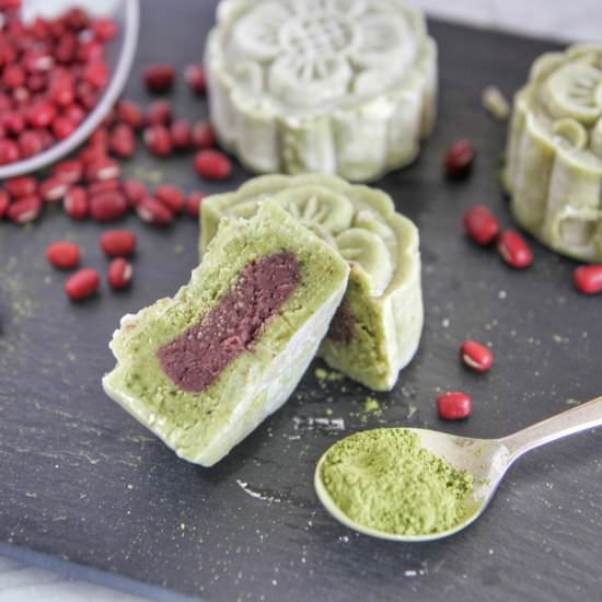 Matcha Red Bean Mooncakes - Recipe photo by von