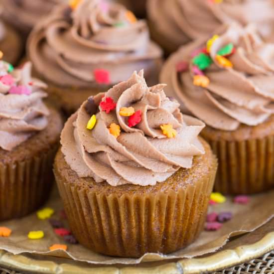 Nutella Pumpkin Cupcakes - Recipe photo by thegoldlininggirl