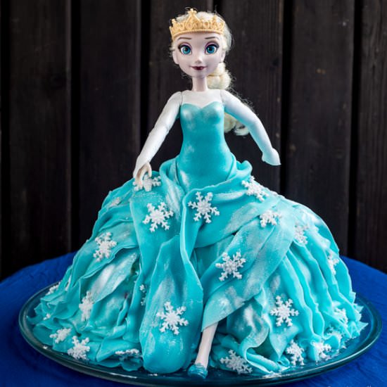 Elsa Doll Cake - Recipe photo by denisav