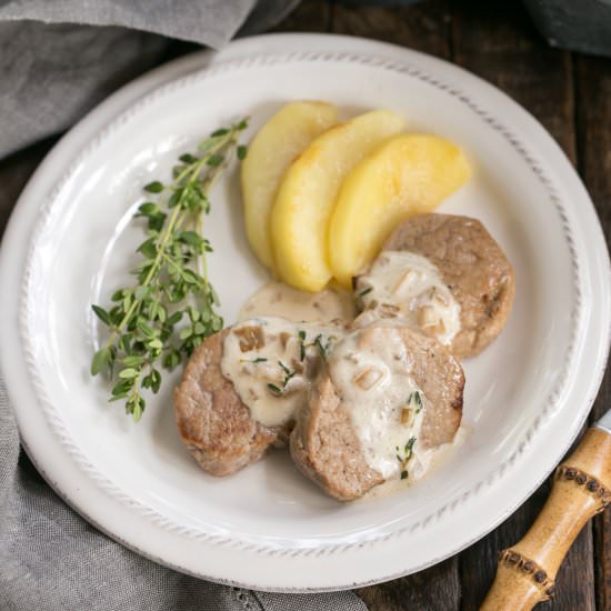 Pork Medallions with Calvados - Recipe photo by thatskinnychickcanbake