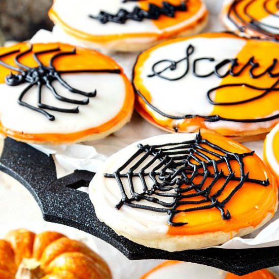 Black & White Cookies for Halloween - Recipe photo by onlinepastrychef