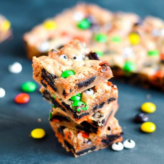 Halloween Kitchen Sink Blondies - Recipe photo by mymoderncookery