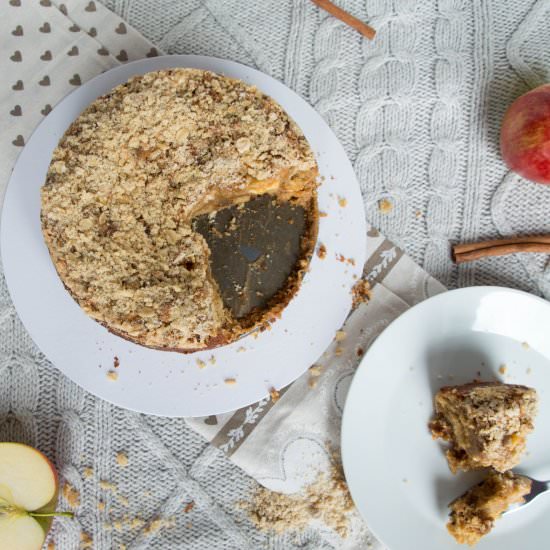 Apple Crumble Cake - Recipe photo by kayskitchen