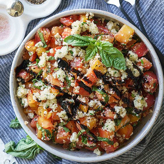 Heirloom Salad with Macadamia - Recipe photo by Rawmazing