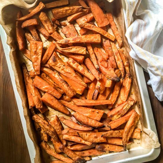 Baked Sweet Potato Sticks - Recipe photo by Healthy Forkful