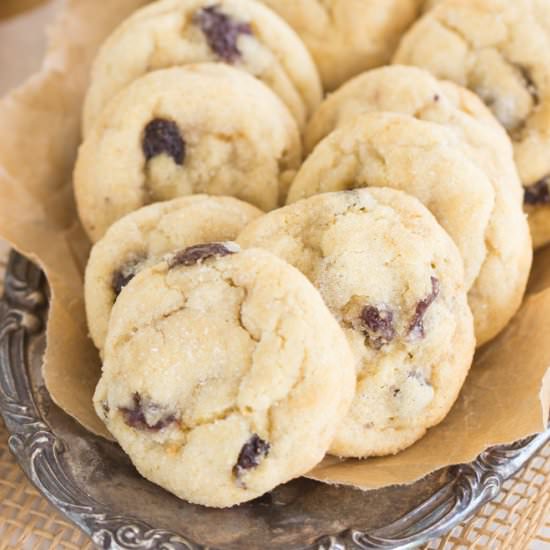 Raisin Puffs - Recipe photo by thegoldlininggirl