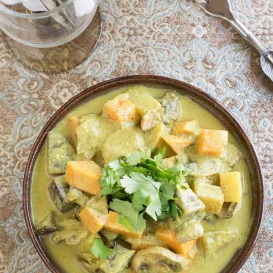 Vegan Instant Pot Creamy Mushroom Curry - Recipe photo by geekypoet