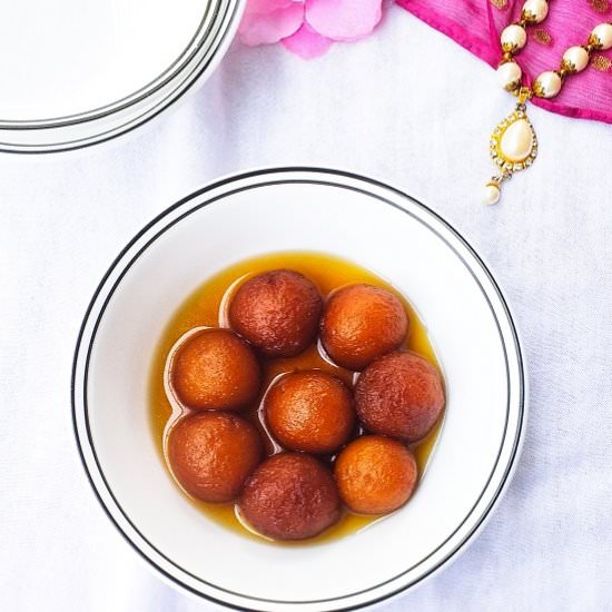 Gulab Jamun - Recipe photo by Lathiya