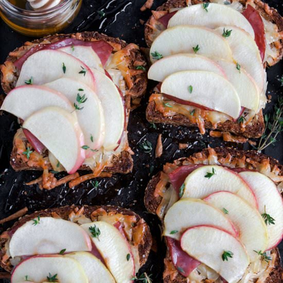 Gruyère & Apple Toasts with Thyme - Recipe photo by Zestful Kitchen