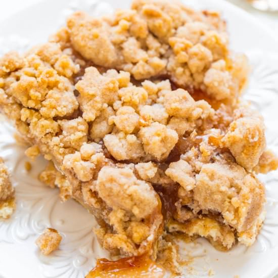 Apple Crumble Cheesecake Pie - Recipe photo by Averie