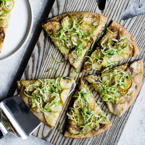 Roasted Potato Pizza - Recipe photo by snixykitchen