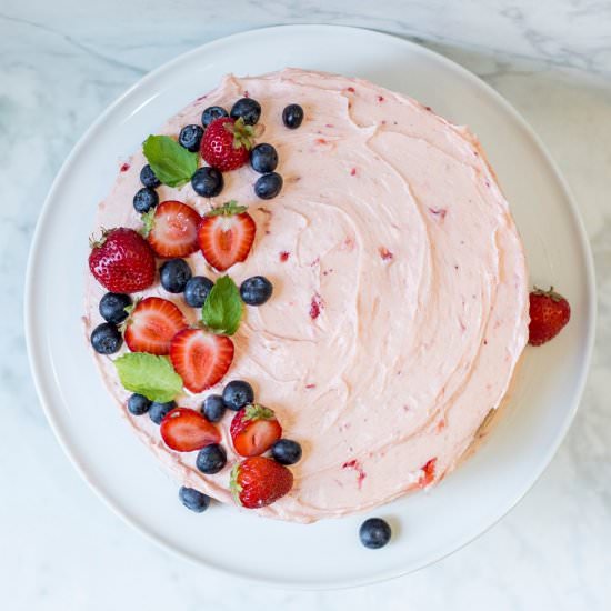 Vanilla Buttermilk Cake - Recipe photo by the organic kitchen