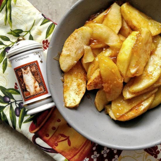 Cinnamon baked apple slices - Recipe photo by thegardeningcook